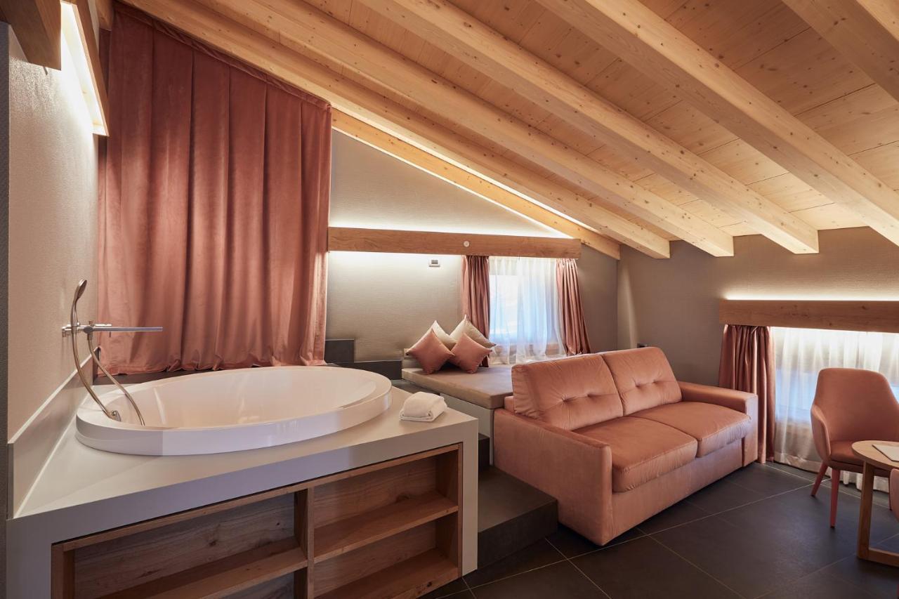Hotel Dimora Degli Dei Livigno Esterno foto